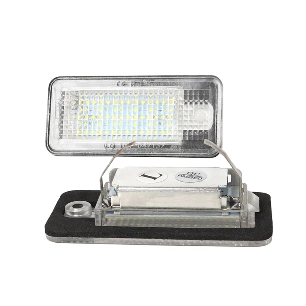 White Error Free LED Car License Plate Light Bulbs Accessories For AUDI A4 S4 B6 B7 A3 8P S3 A6 C6 4F S6 RS4 RS6 A8 S8 D3 4E Q7